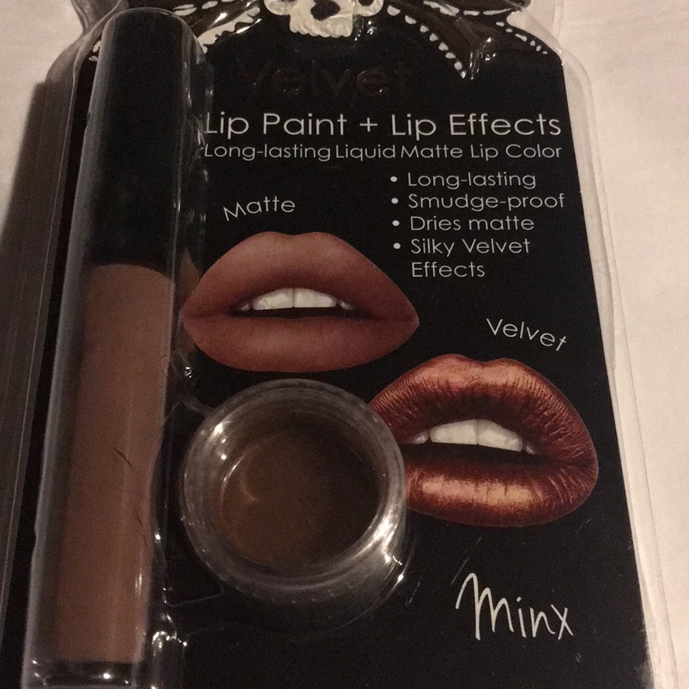 Tattoo Junkee lip paint